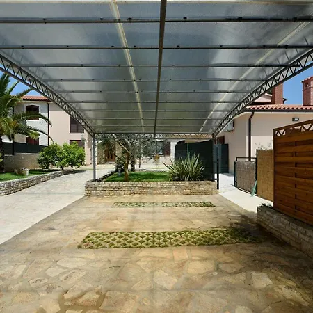 Natali With Private Pool Vila