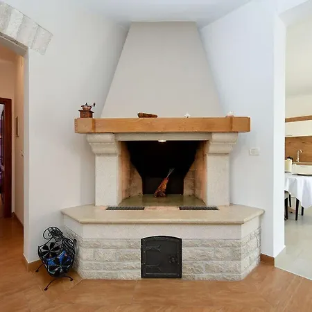 Natali With Private Pool Villa Galižana