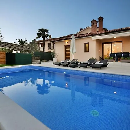 Natali With Private Pool
