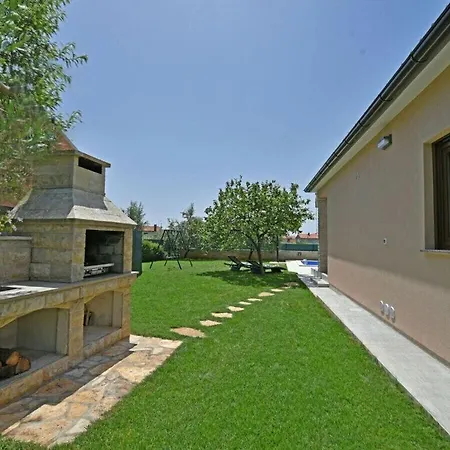 Natali With Private Pool Villa Galižana